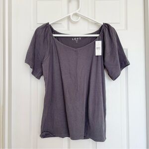 LOFT Gray Short-Sleeve Sweetheart-Neckline Top – Size S